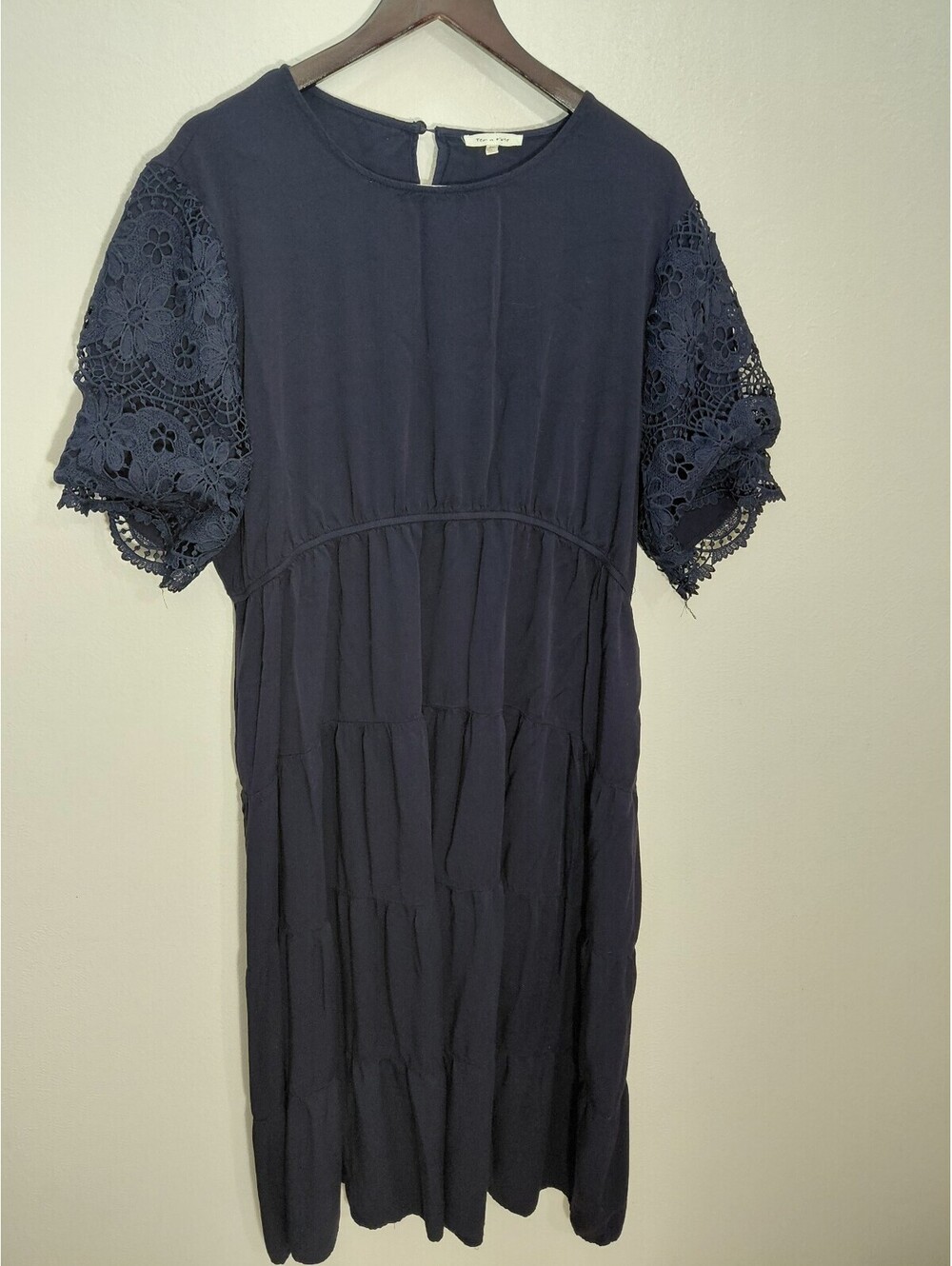 Tea n Rose Navy Blue Tiered Dress with Lace Sleeves, Size Small
